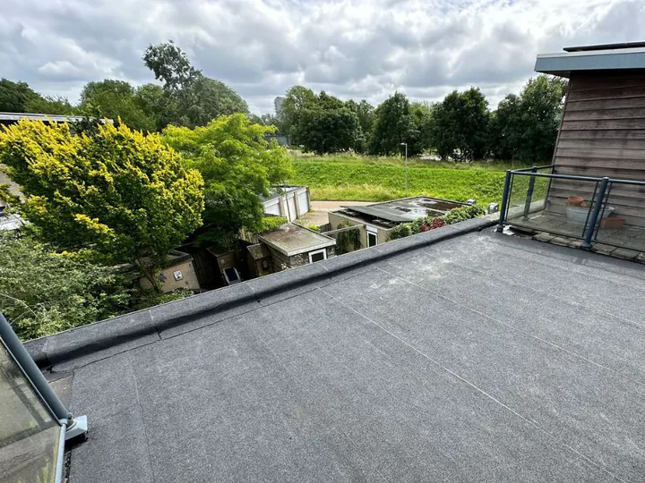 Platte daken bitumen door DB Dakwerken